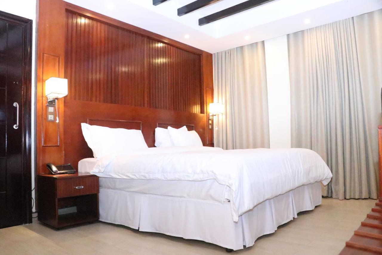 Sainte Famille Hotel 키갈리 외부 사진