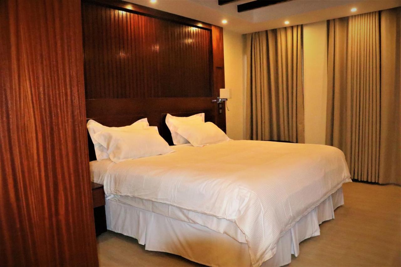 Sainte Famille Hotel 키갈리 외부 사진