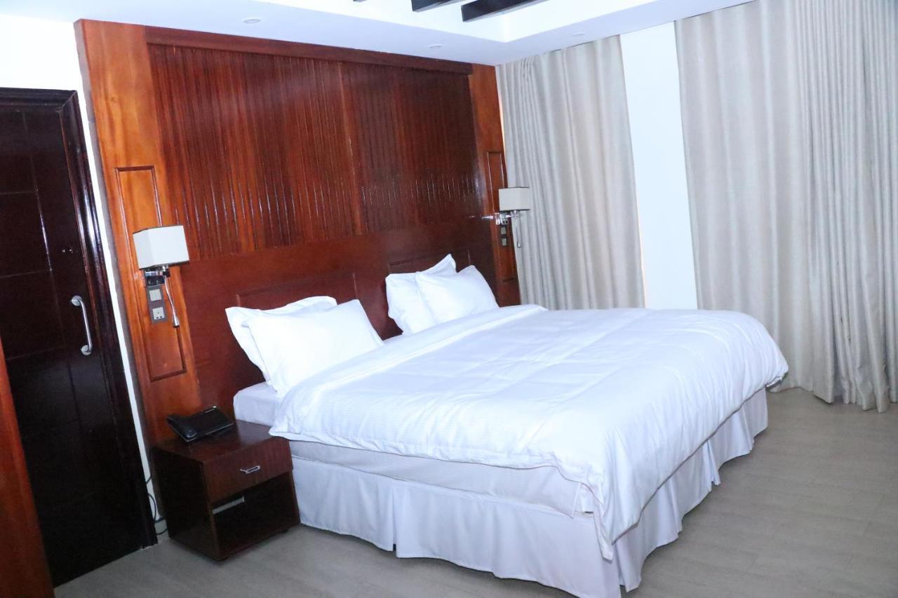 Sainte Famille Hotel 키갈리 외부 사진