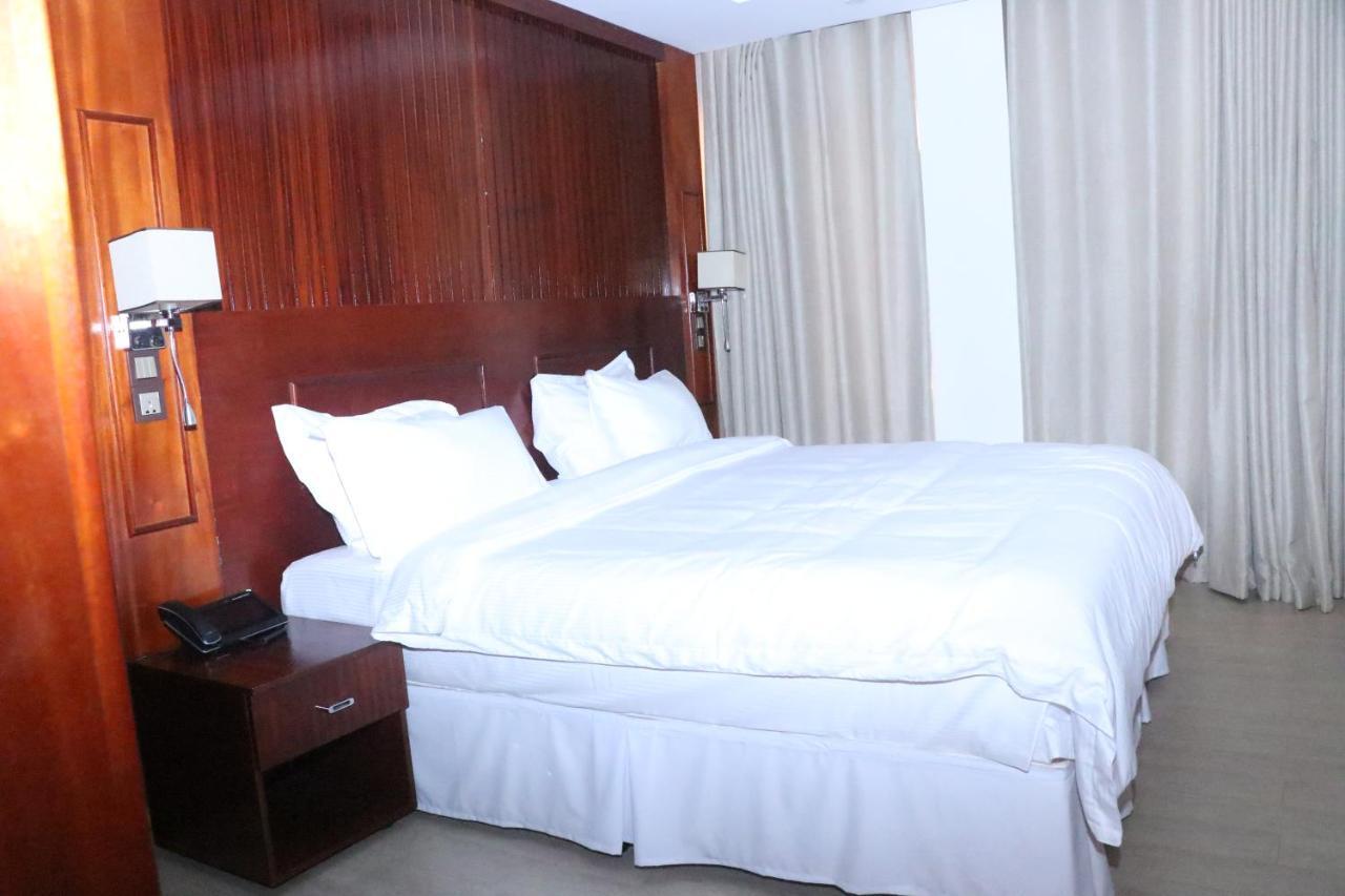 Sainte Famille Hotel 키갈리 외부 사진
